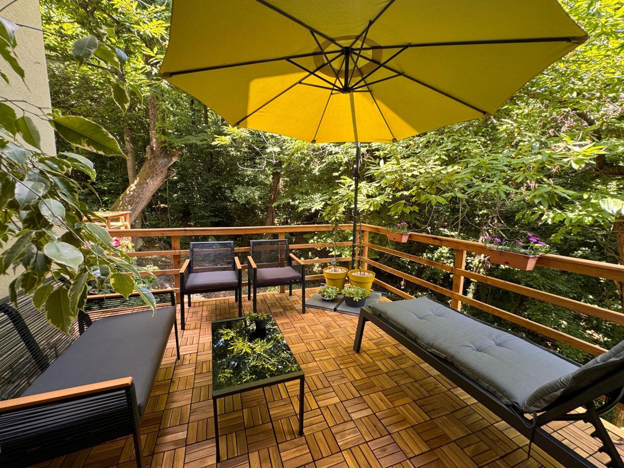 Apartment With A Terrace Forest Home Lullula Veprinac Extérieur photo